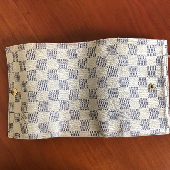 Louis Vuitton Damier Azur - Picture 5 of 7